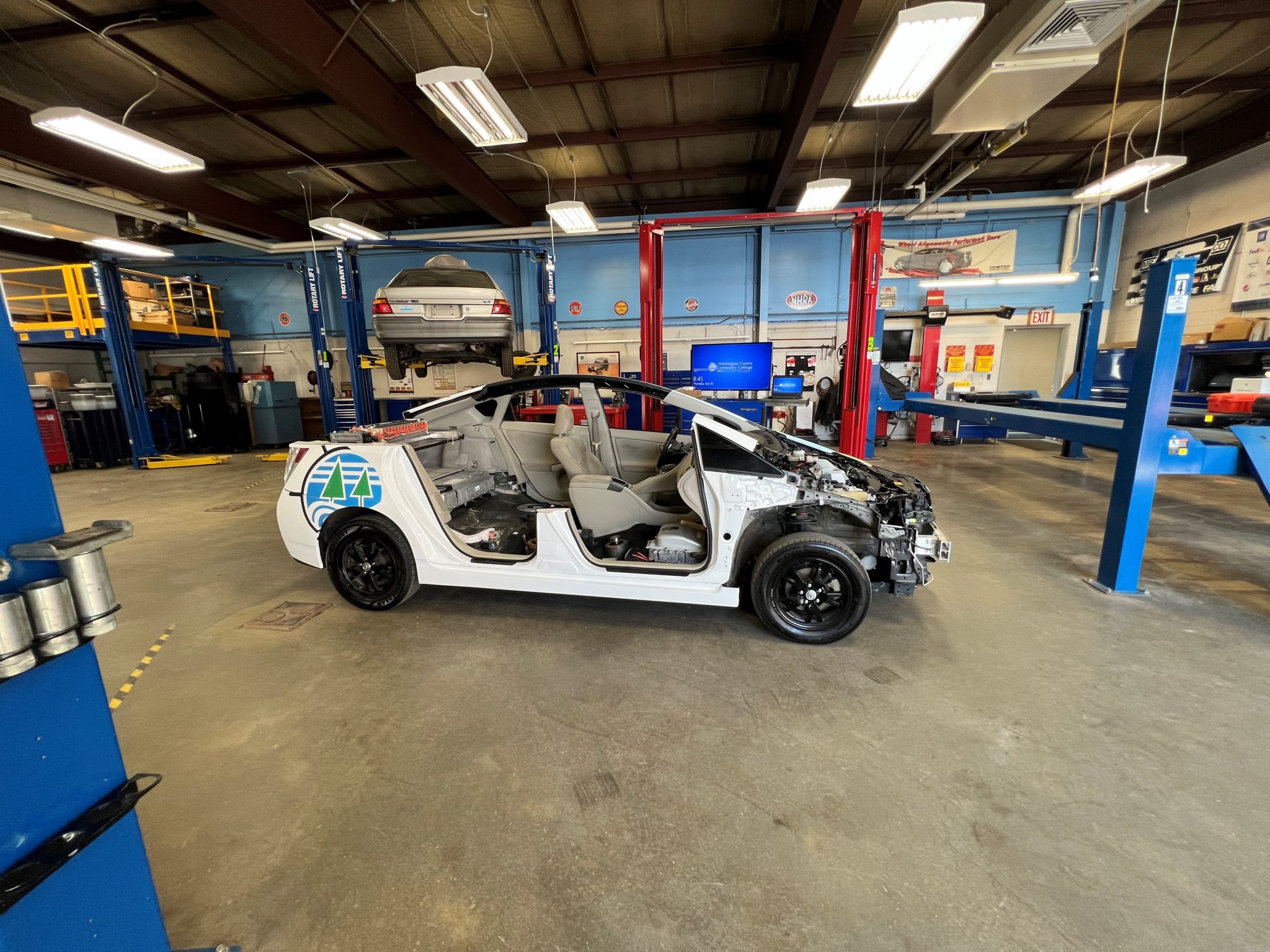 New Hybrid Electric Vehicle Delivered to WCCC for Automotive Technology Program Washington